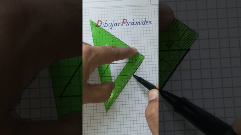dibuja el desarrollo de cada una de las piramides