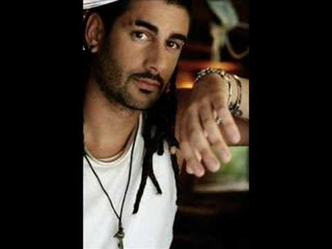 duerme niña tu tranquila de tus sueños cuidare y cuando