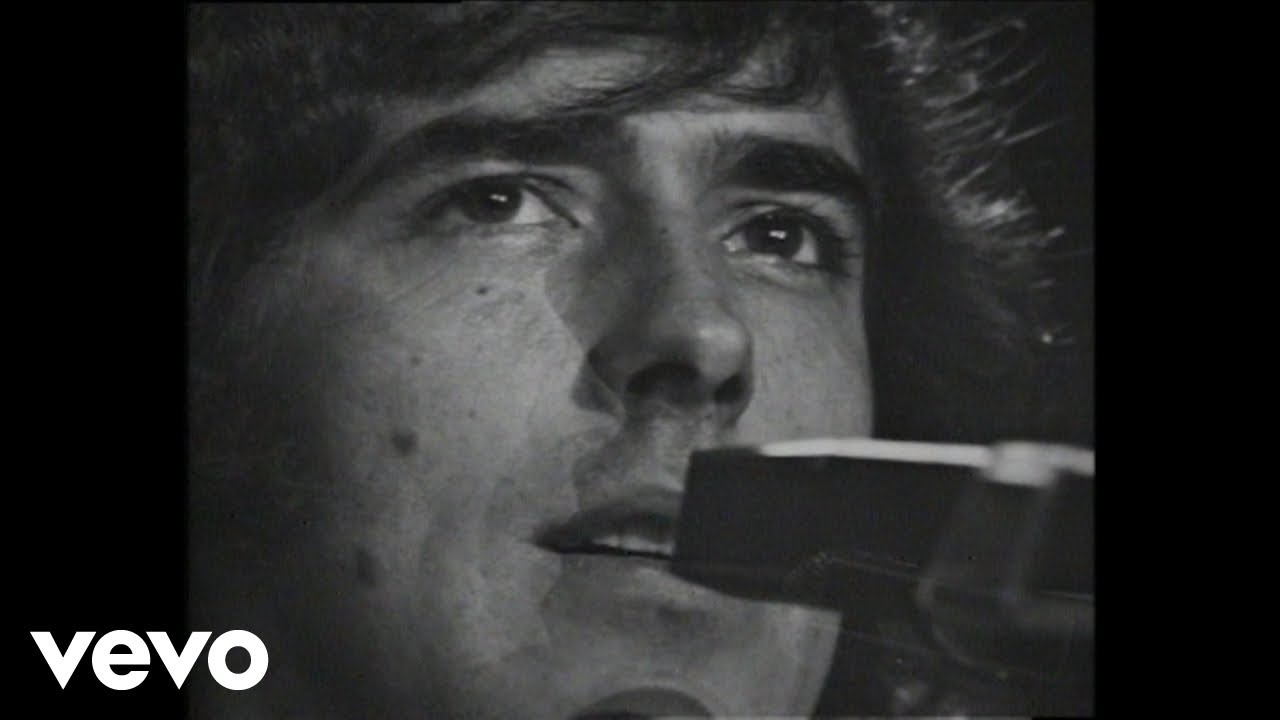 en la cuna del hambre mi niño estaba