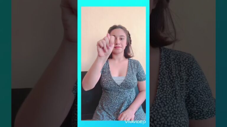 la niña que tenia el mar adentro