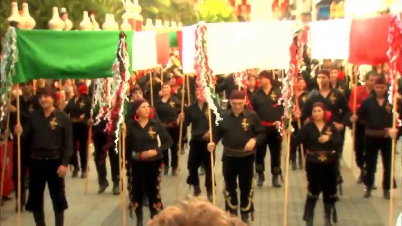 las calles se llenan de mil colores