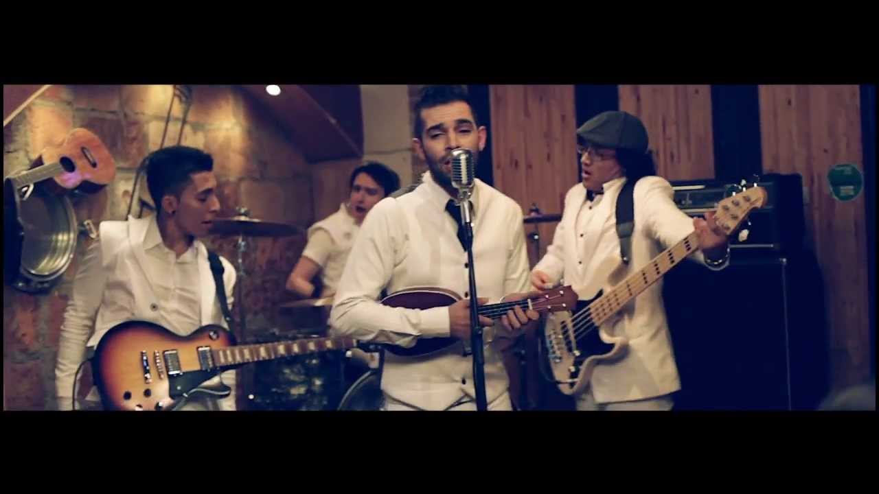 me encanta tu sonrisa me encanta tu mirada