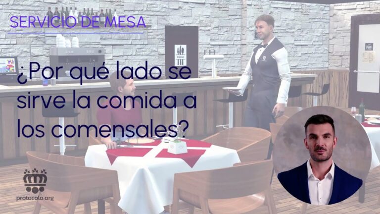 porque lado se sirven los platos en la mesa