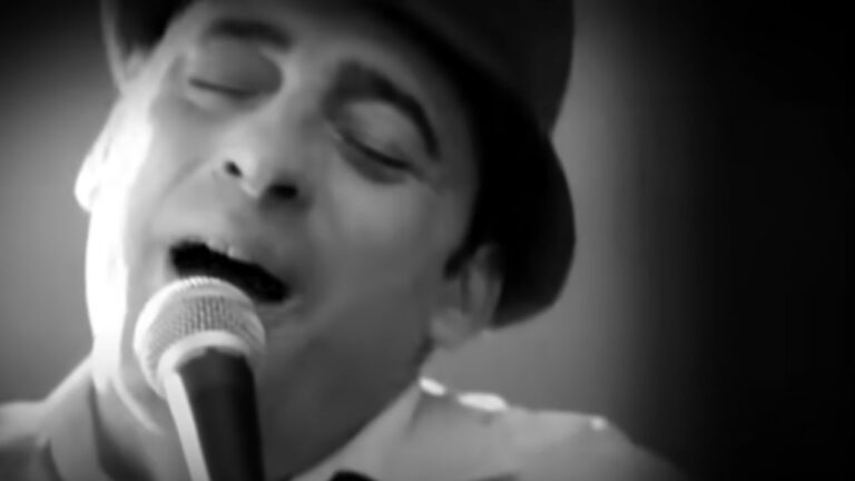 que bonito sería jugarse la vida probar tu veneno