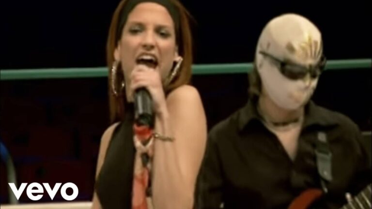 sabes que me muero por besar tu boca